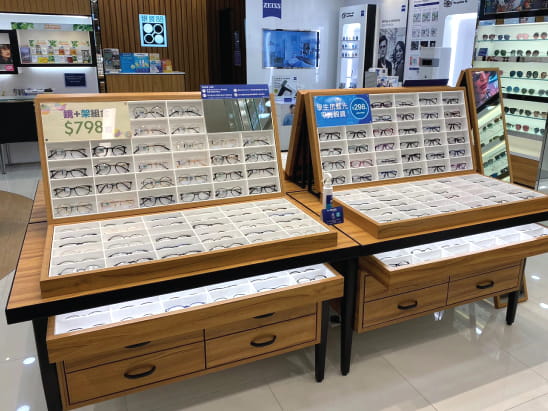 Cityplaza optical 88 - 4